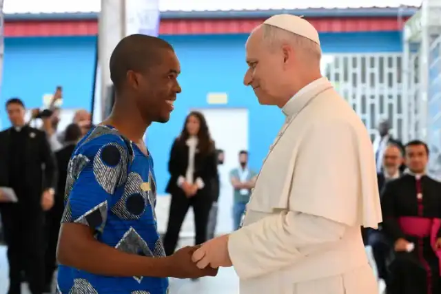 Foto della puntata del 21 aprile 2026: Malabo, Francesco e l’università che porta il suo nome
