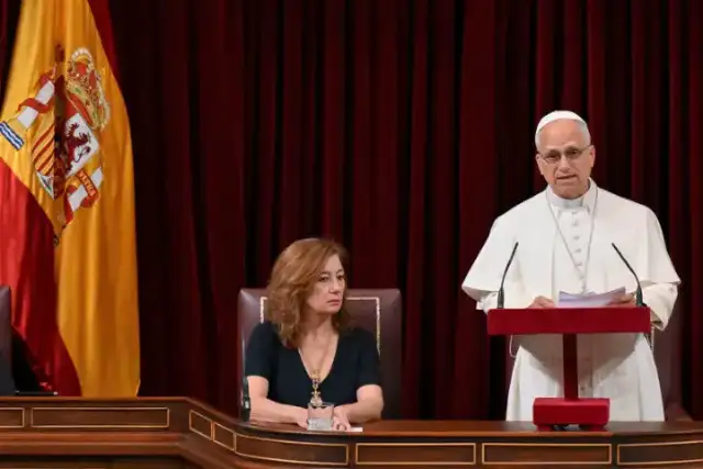 Foto della puntata del 8 giugno 2026: Al Parlamento: “Disarmare il linguaggio. La fermezza non esige disprezzo”. E ascolta sei vittime di abusi
